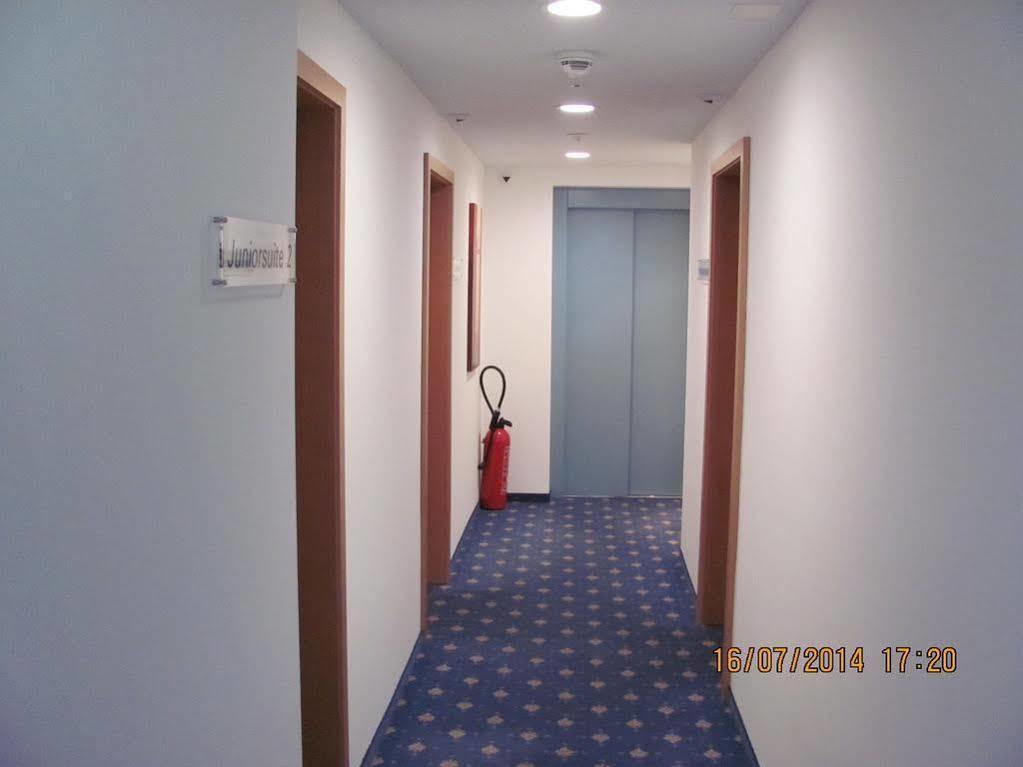 Hotel Metzgern Sarnen Kültér fotó